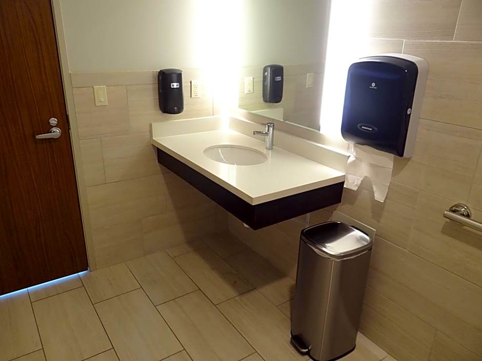 Holiday Inn Express And Suites Auburn Downtown By IHG