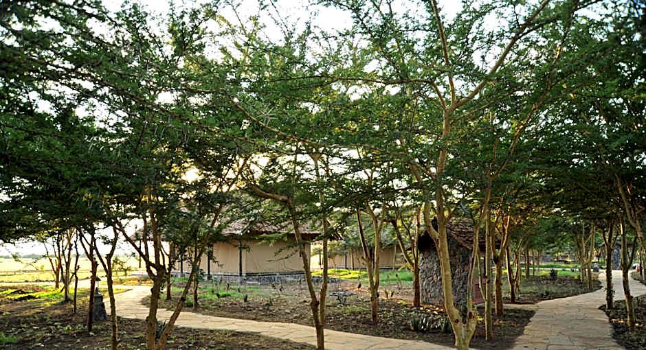 Sweetwaters Serena Camp