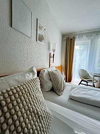Doppelzimmer-Standard-Eigenes Badezimmer-Blick auf den Hof