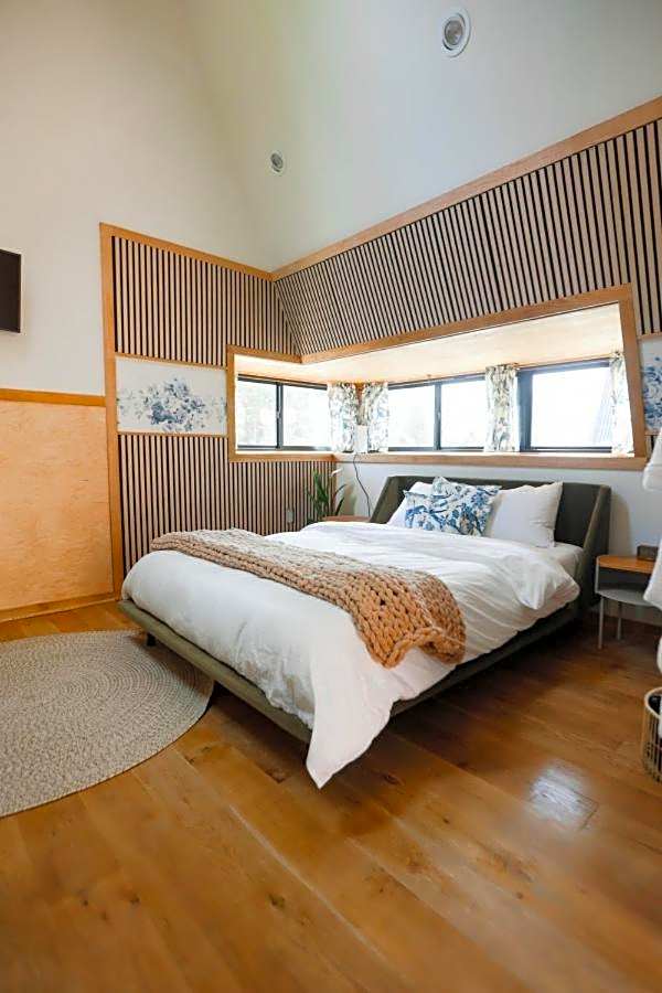 Finger Lakes Treehouse