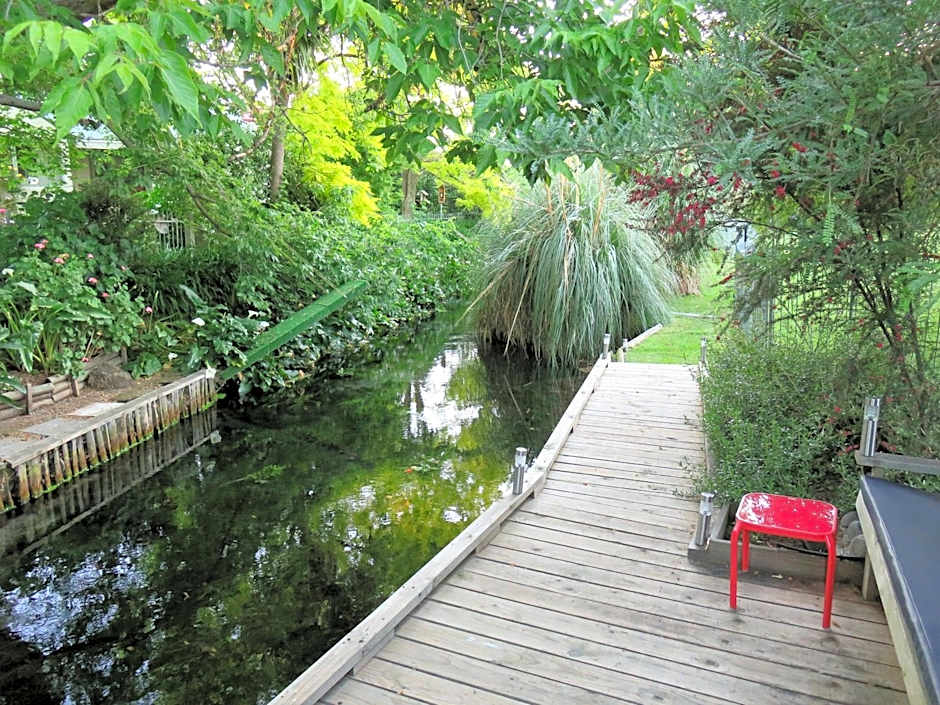 Admirals Motor Lodge