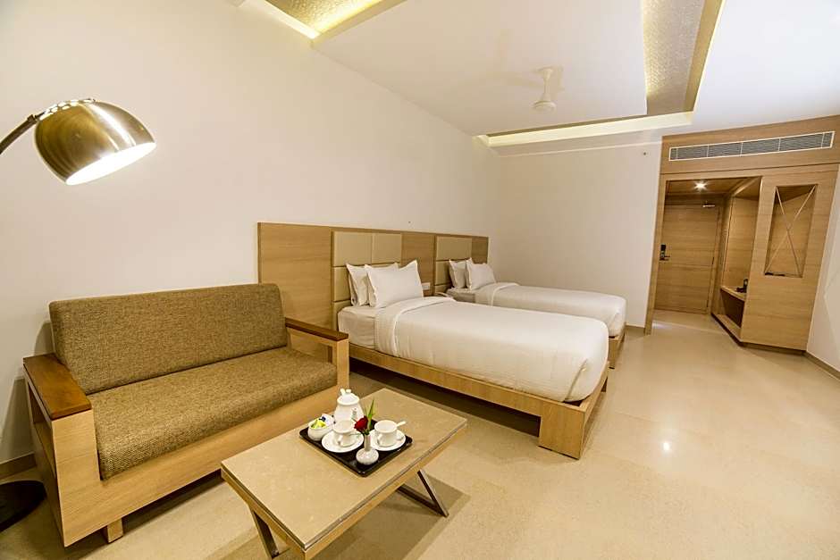 Vivera Grand Hotel - Dindigul