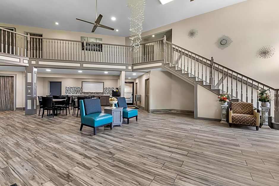 Super 8 by Wyndham Dickson