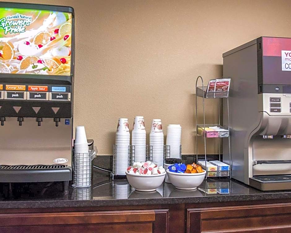 Comfort Suites Clearwater - Dunedin