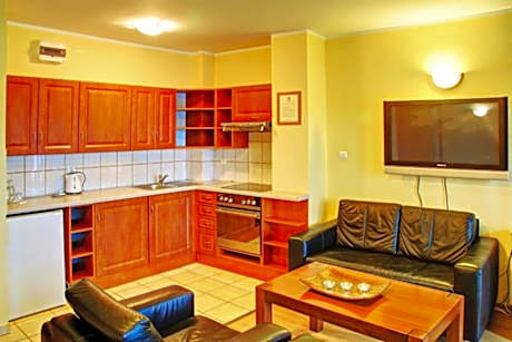 Apartamenty & Restauracja Janus