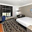 La Quinta Inn & Suites by Wyndham Houston Bush Iah South