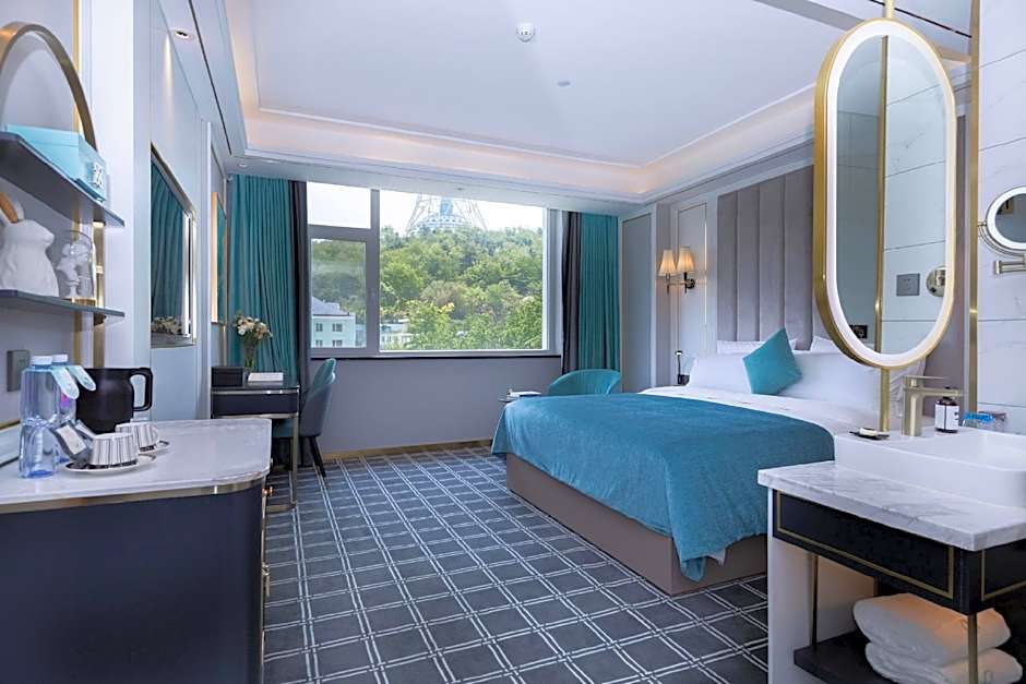 Xana Deluxe  Hotel Qingdao Beer Street Zhongshan Park