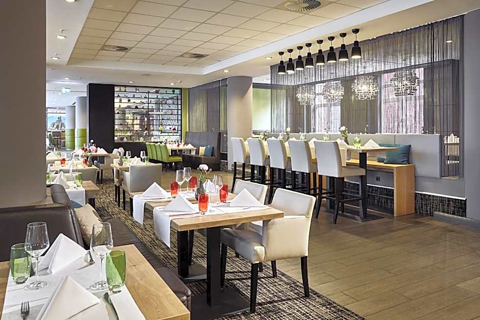 Lindner Hotel Cologne City Plaza, part of JdV by Hyatt