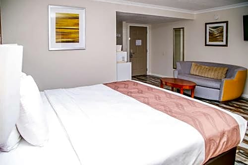 Quality Inn & Suites Thousand Oaks - US101