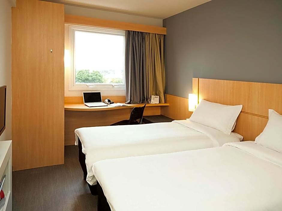 Ibis Joinville