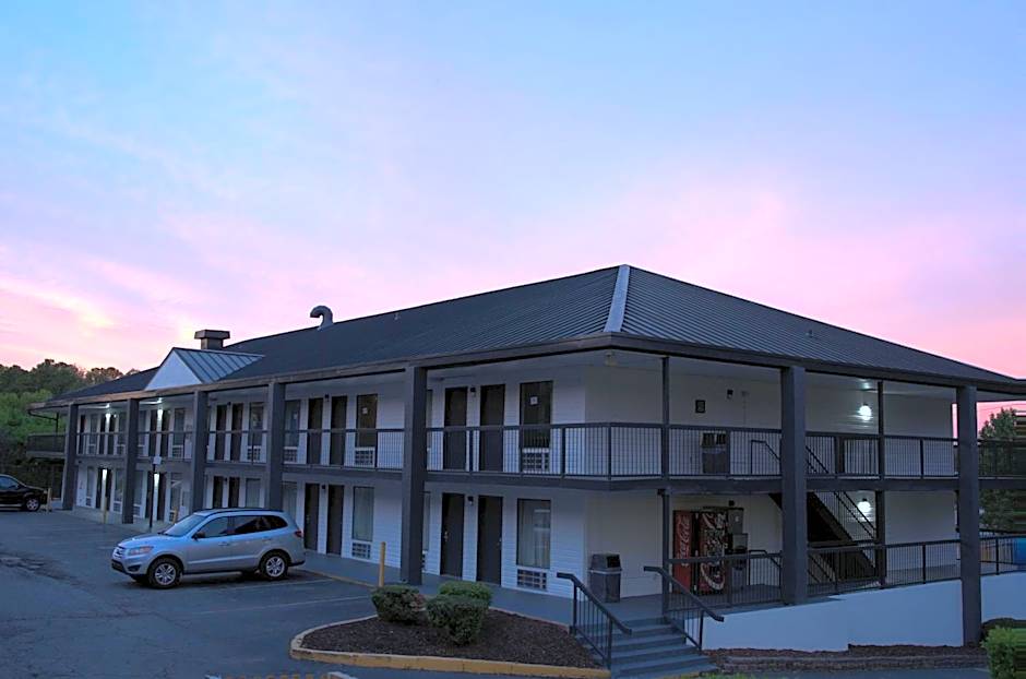 SureStay by Best Western Atlanta Northeast