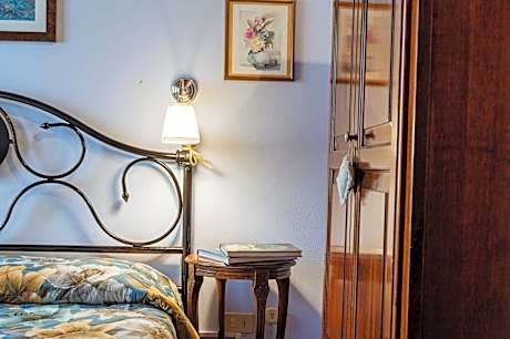 Triple Room with Private External Bathroom