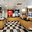 Hampton Inn By Hilton And Suites Madera