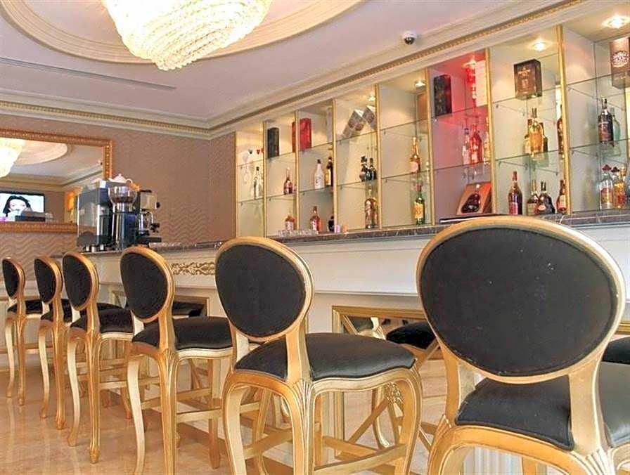 Sapphire Inn Hotel