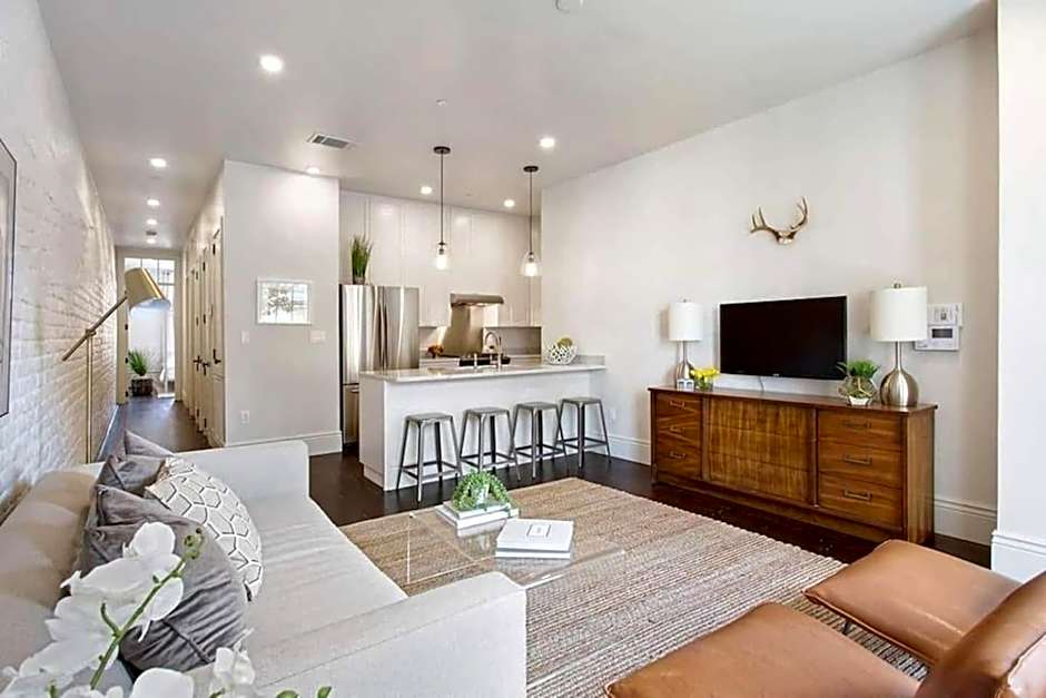 Group-friendly Suite Near Bourbon Street