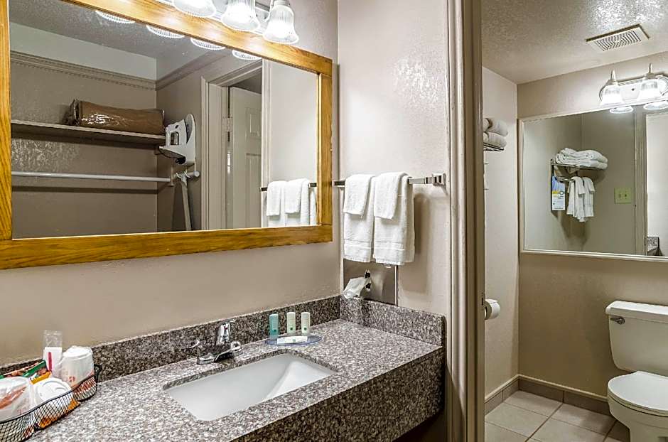 Quality Inn Buffalo
