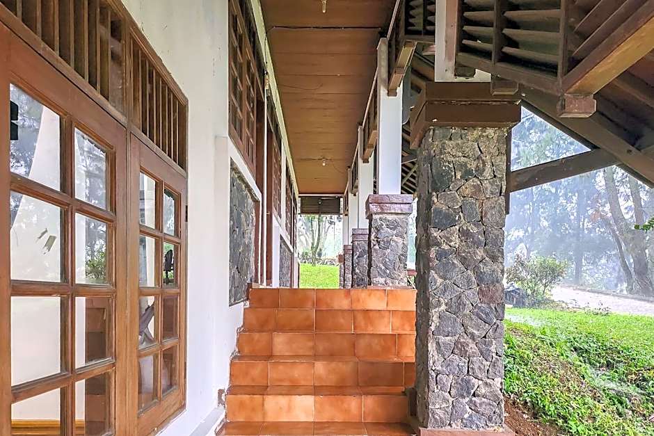 RedDoorz near Pasar Cipanas