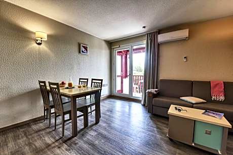 Standard Studio (4 People)