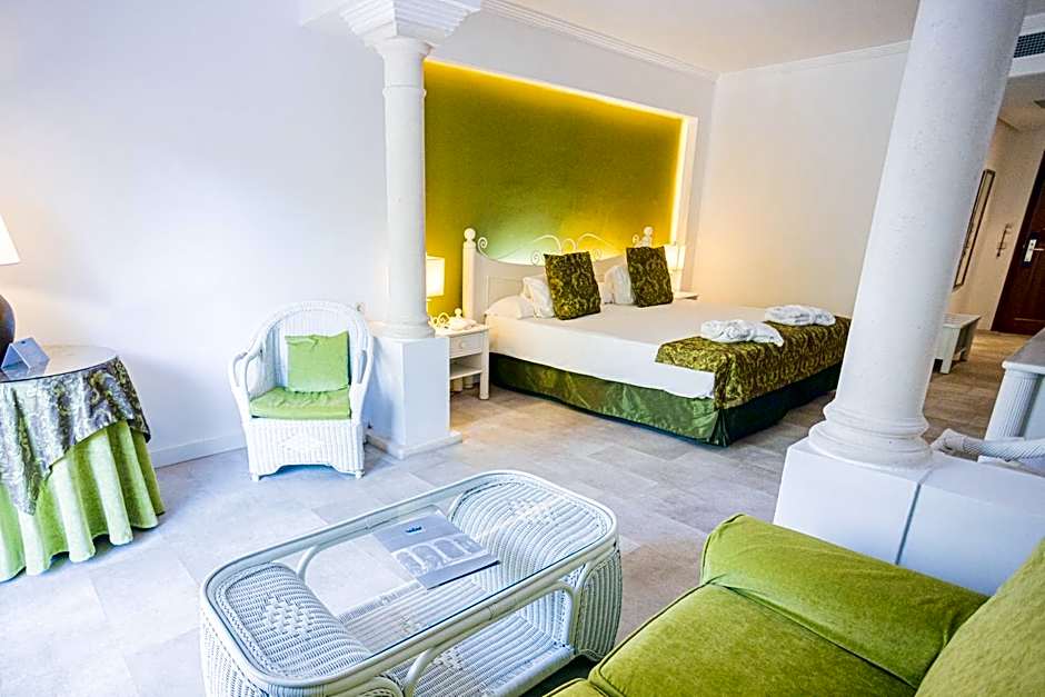 Lago Garden Apart-Suites & Spa Hotel