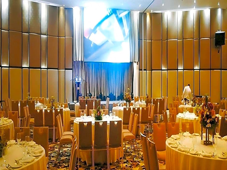 Limketkai Luxe Hotel