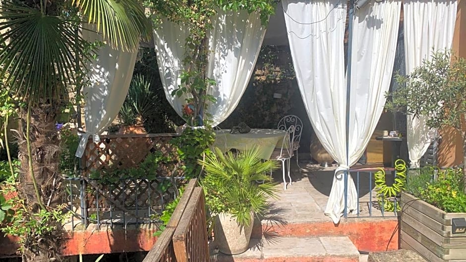 La villageoise, chambre troglodyte pitoresque au c¿ur du village