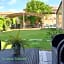 Le Jardin d'Ivana Chambres d'hôtes B&B avec Piscine chauffée