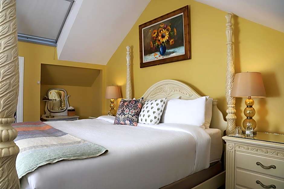Hartstone Inn