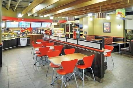 Quality Hotel Montreal Centre-Ville