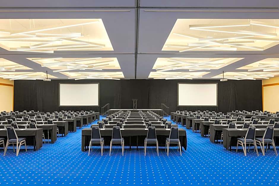 Sheraton Vancouver Wall Centre