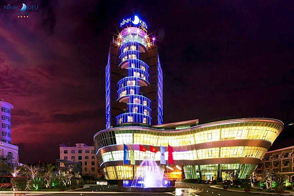 Ninh Kieu Riverside Hotel