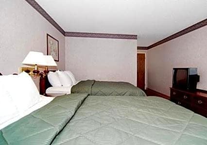 Queen Room with Two Queen Beds - Non-Smoking