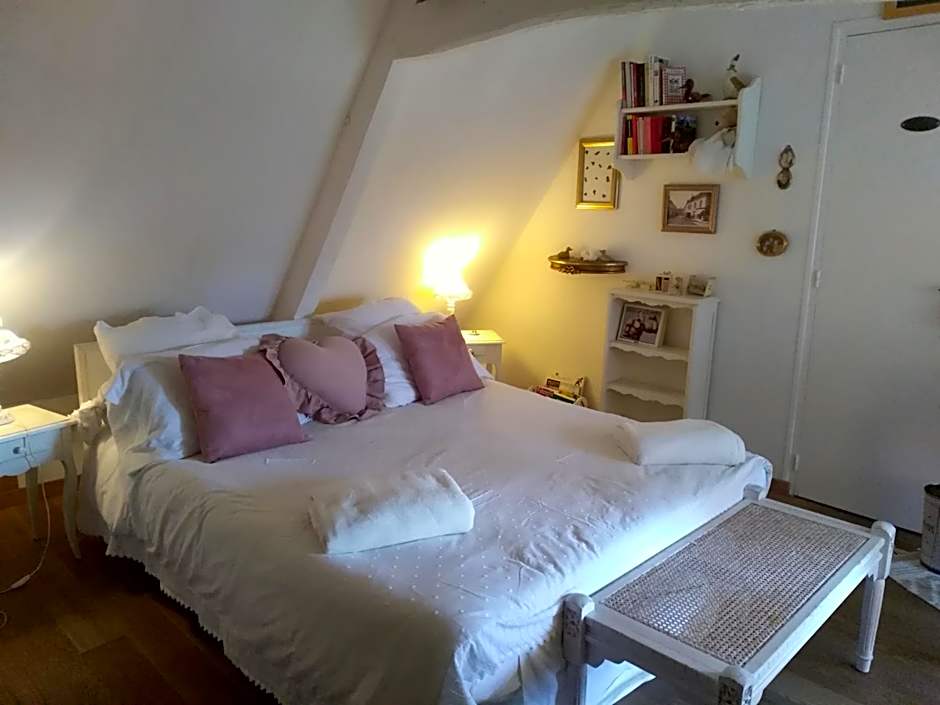 Lamaison du phare honfleur chambres d'hotes et jacuzzi privé