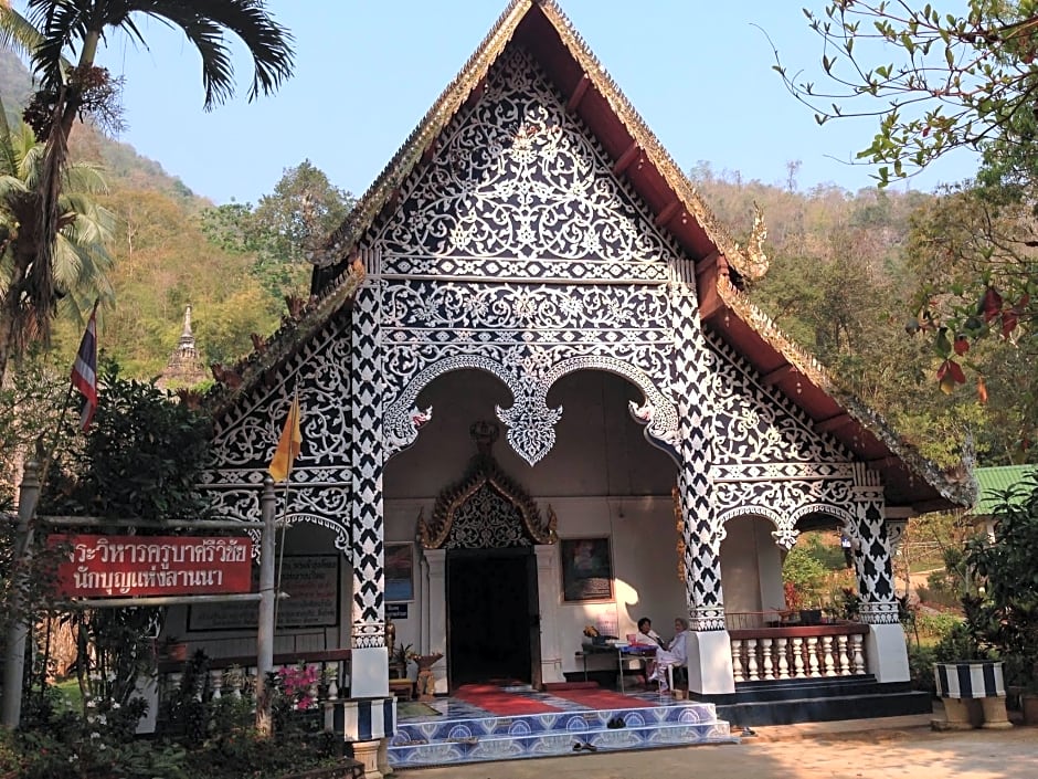 Chiang Dao Hut