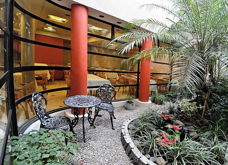 Sarmiento Palace Hotel