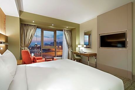 King Room - Mobility Accessible