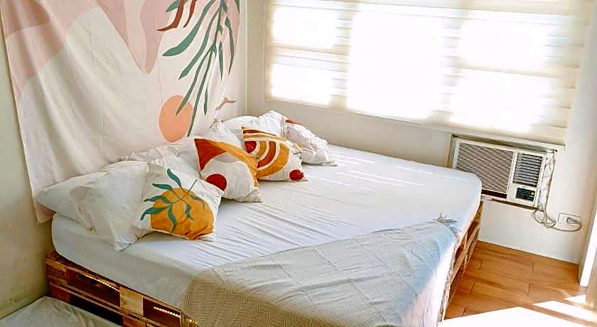 Davao Condo 2BR Pool Wifi Netflix