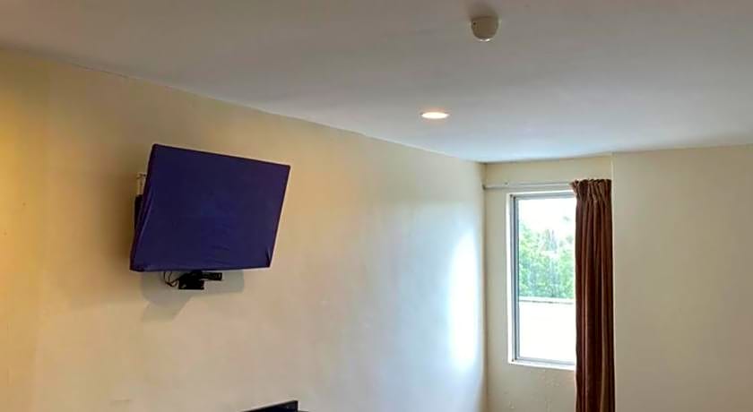 M Season Boutique Hotel