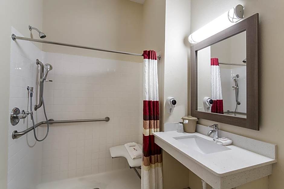 Red Roof Inn Panama City