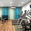 Holiday Inn Express Hotel & Suites Chicago-Libertyville By IHG