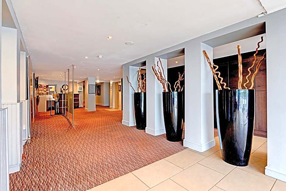 Manchester Airport Stanley Hotel by Belvilla