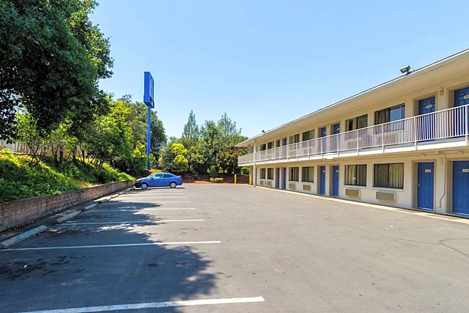 Motel 6-Redding, CA - Central