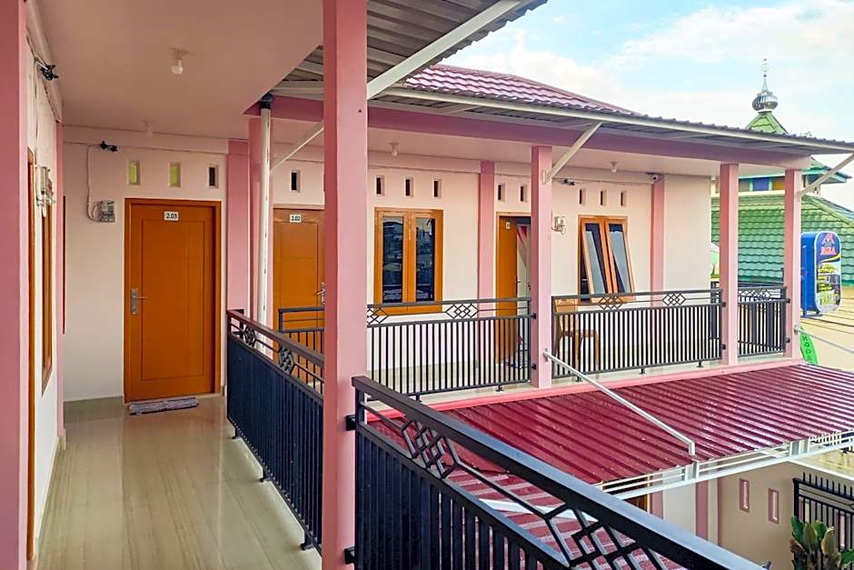 RedDoorz Syariah near JBC Jambi