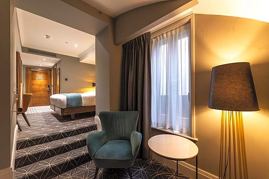 100 Queen's Gate Hotel London, Curio Collection by Hilton