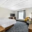 Hampton Inn & Suites Pittsburgh-Meadow Lands