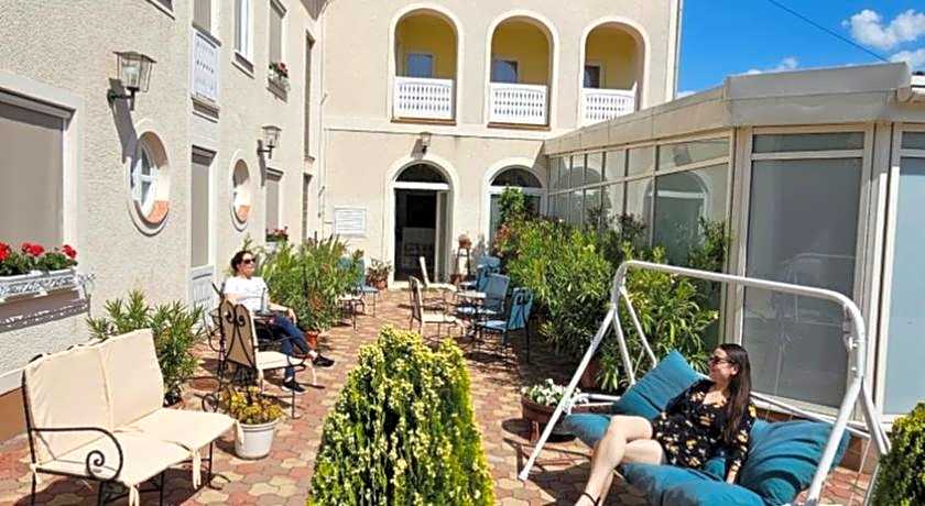 Hotel Korona Eger Wellness and Conference Hotel