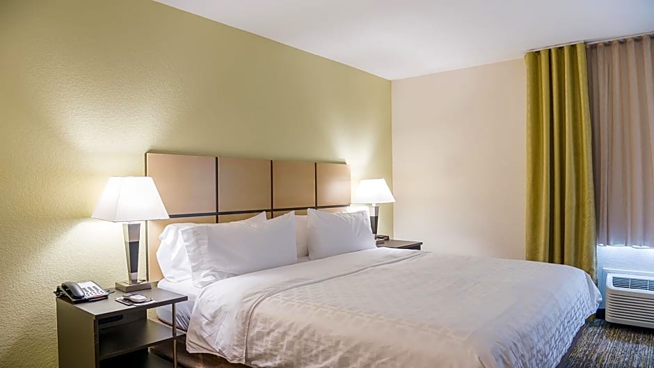 Candlewood Suites Bay City