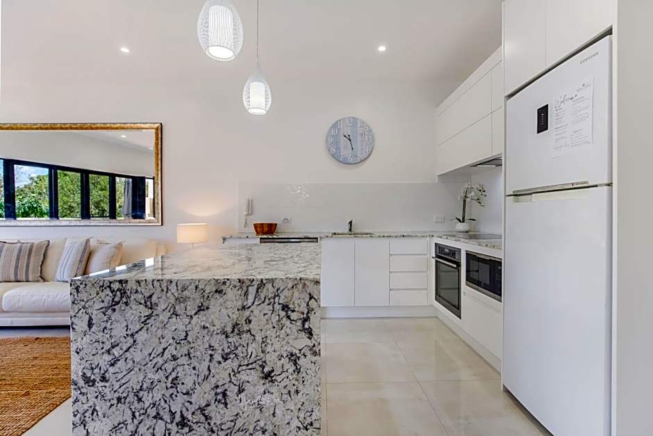Mirra Chana Beachfront Apartments Mooloolaba