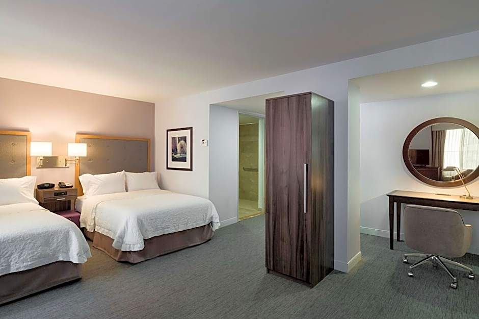 Hampton Inn By Hilton Manhattan - Times Square South
