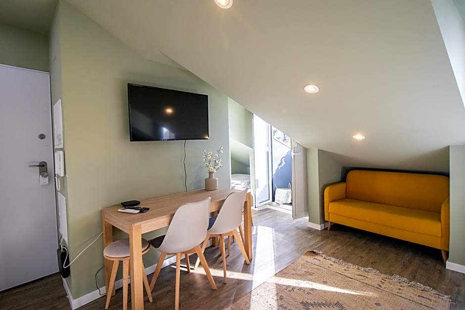 Loios Studios and Apartments