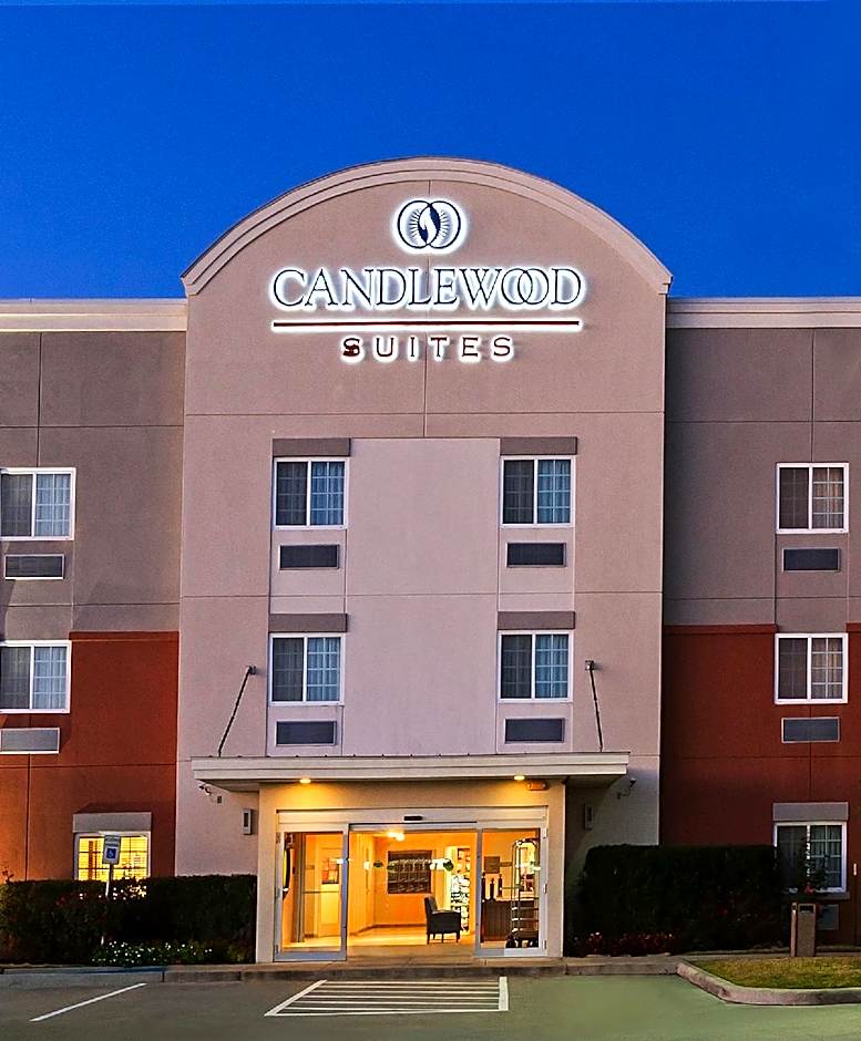 Candlewood Suites Pearland By IHG